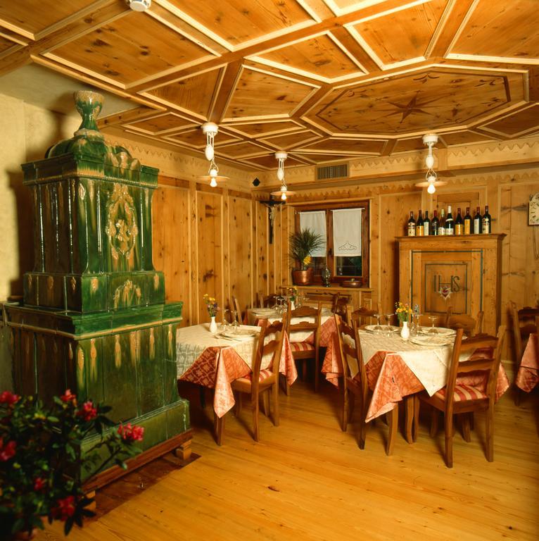 Chalet Alpenrose Bio Wellness Naturhotel Cogolo Bagian luar foto