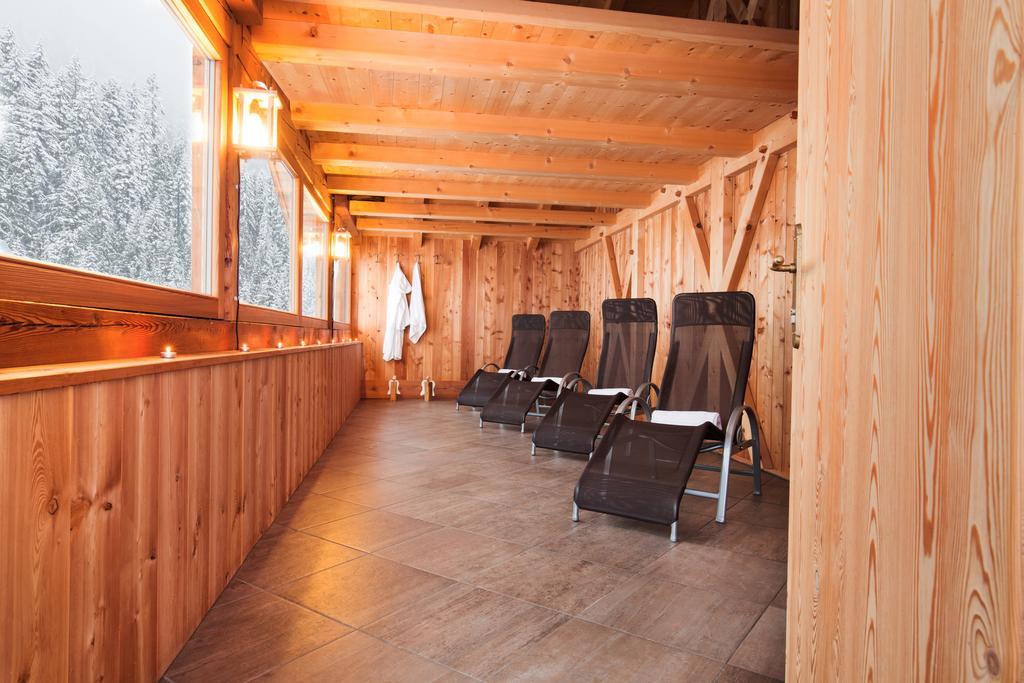 Chalet Alpenrose Bio Wellness Naturhotel Cogolo Bagian luar foto